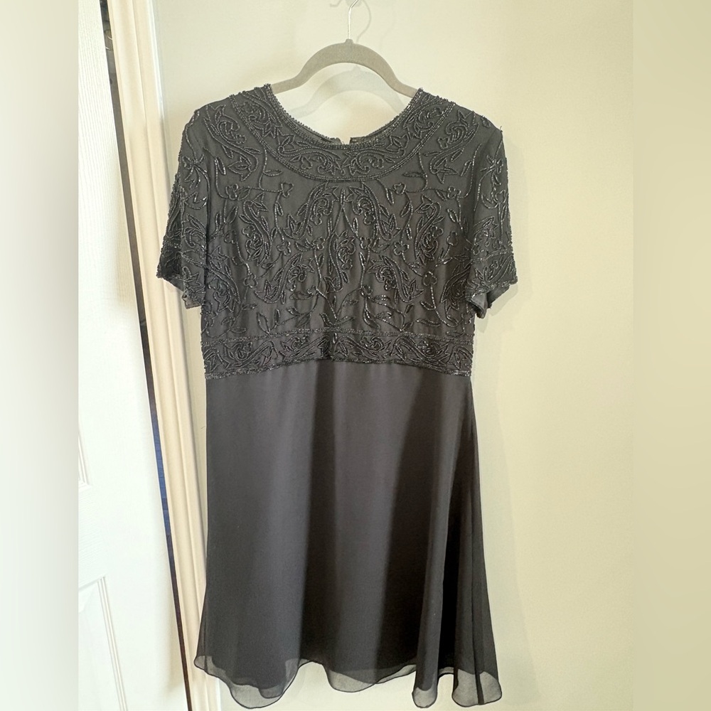 Elegant Black Beaded Dress - Picture 1 of 6